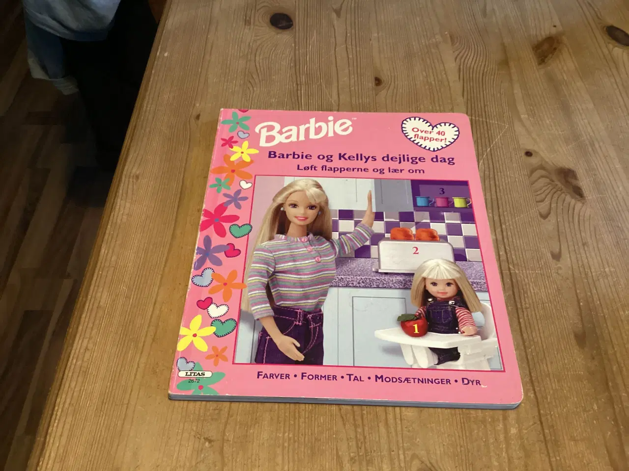 Billede 7 - Barbie Bøger, Brevpapir, DVD
