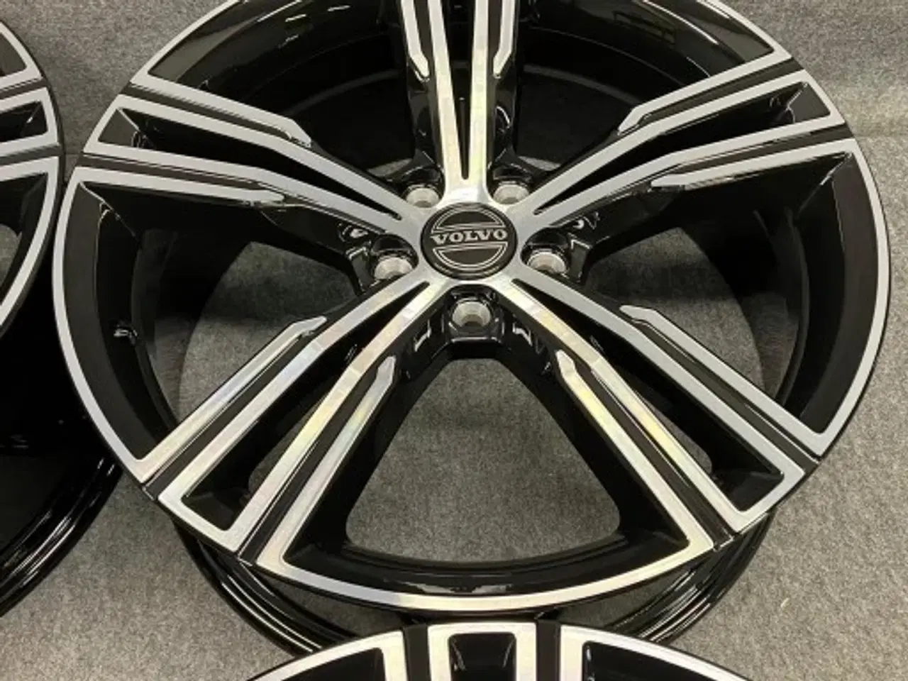 Billede 5 - ALUFÆLGE VOLVO V60 S60 19"