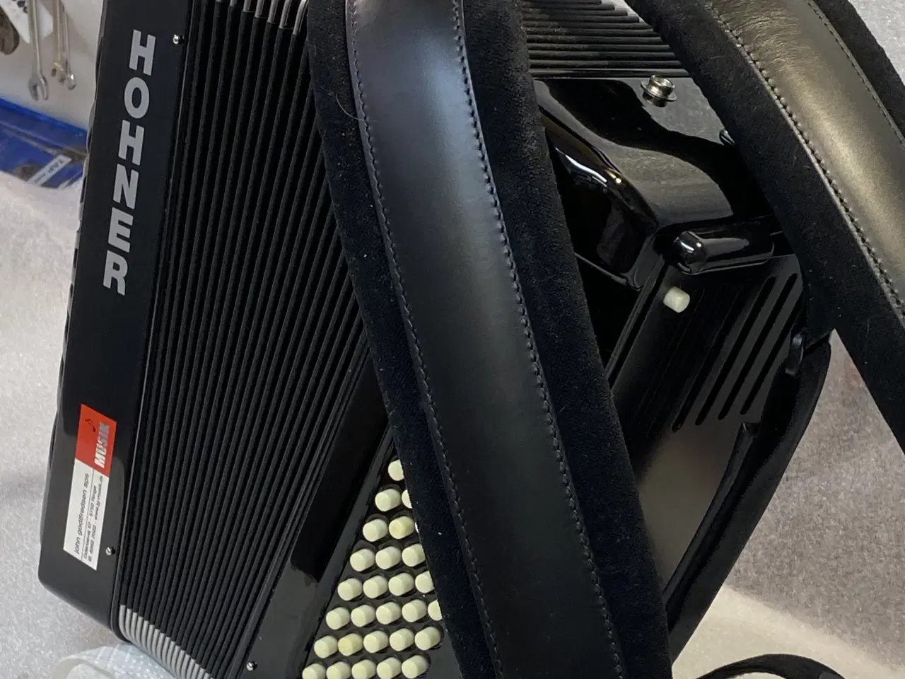 Billede 5 - Hohner Bravo 60 harmonika – næsten ny