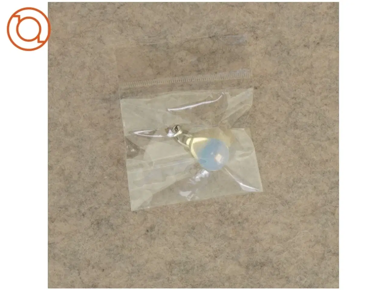 Billede 2 - Vedhæng (str. 3 x 1 cm)