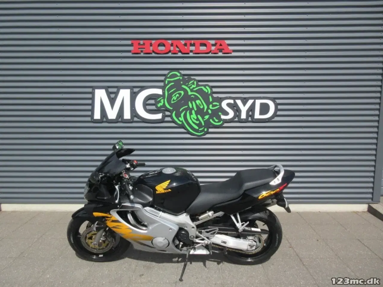 Billede 15 - Honda CBR 600 F MC-SYD BYTTER GERNE