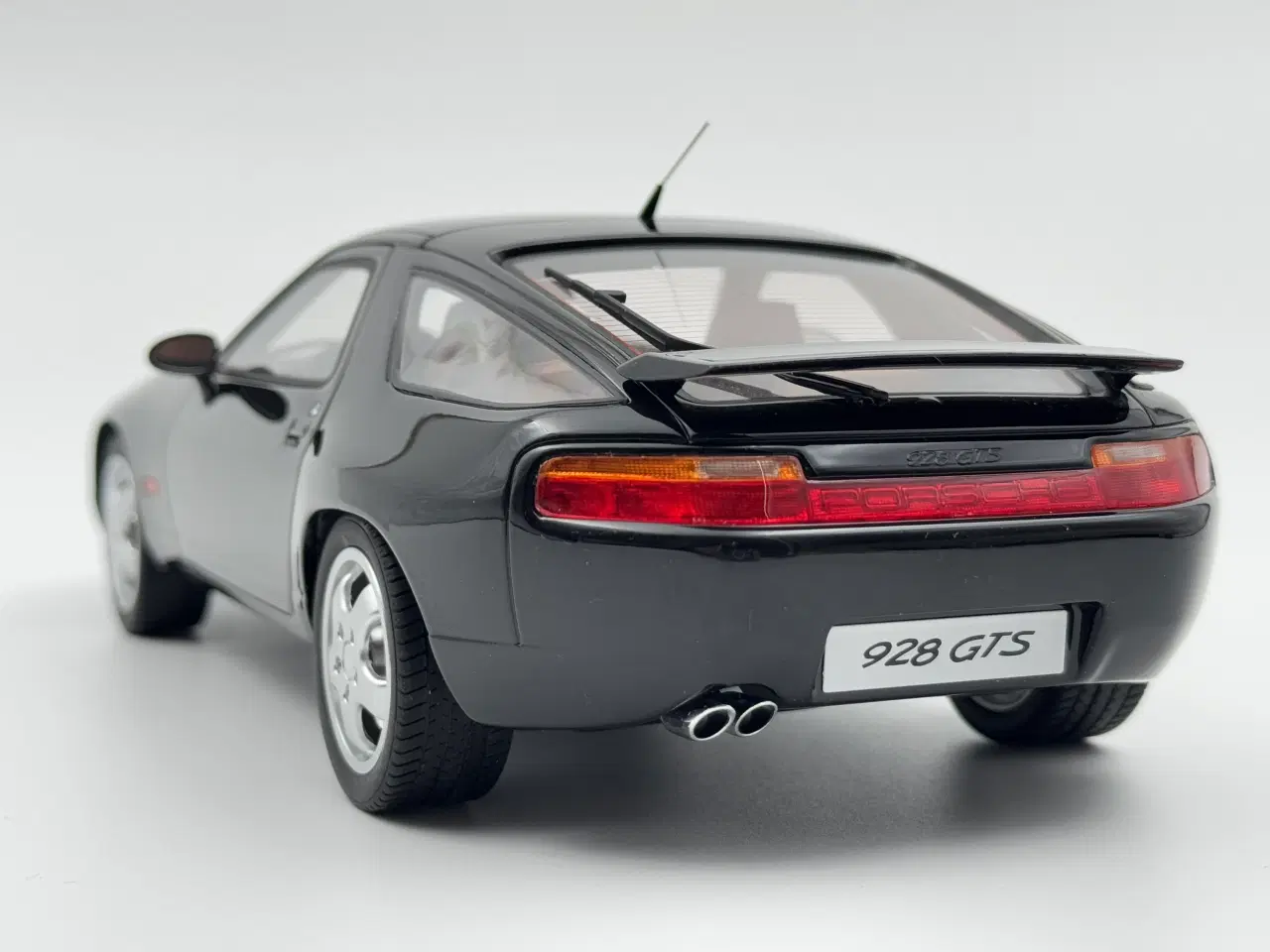 Billede 8 - 1992 Porsche 928 GTS -  1:18