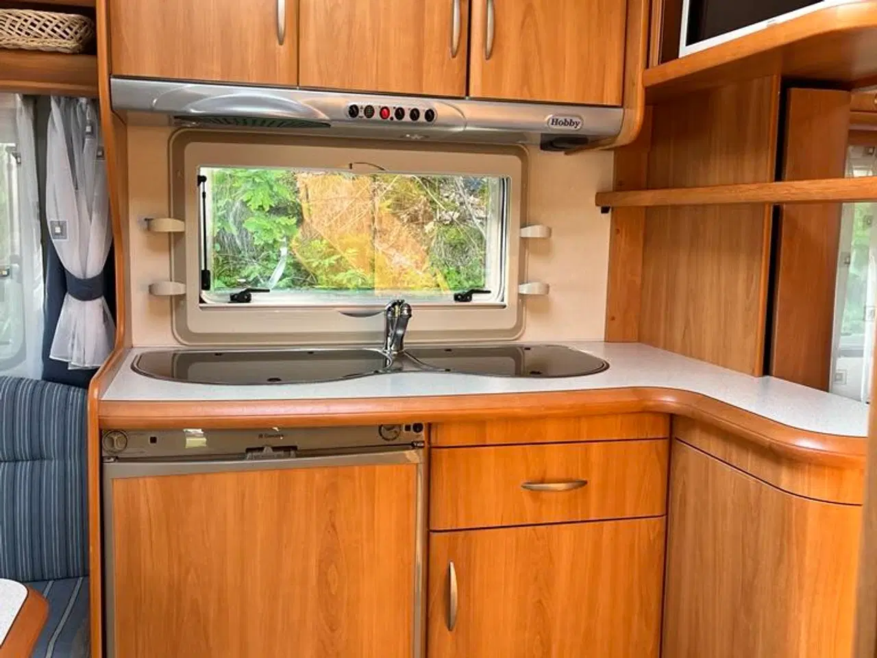 Billede 4 - Campingvogn - Hobby de luxe 460 UFE fra 2005