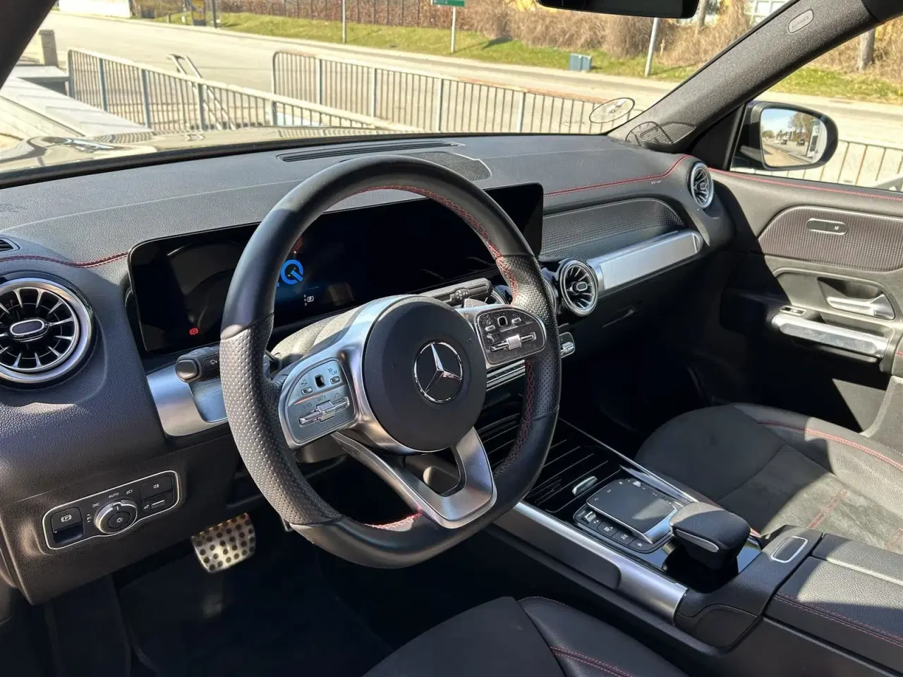 Billede 2 - Mercedes EQB300  AMG Line 4Matic
