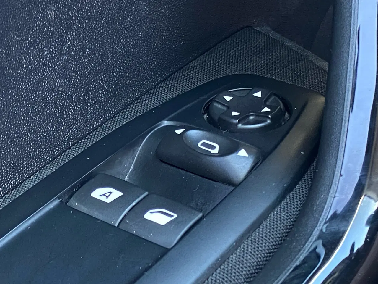 Billede 17 - Peugeot 208 1,6 BlueHDi Intense 100HK 5d