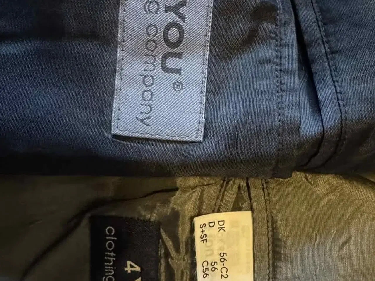 Billede 1 - Rød og Sort blazer. 