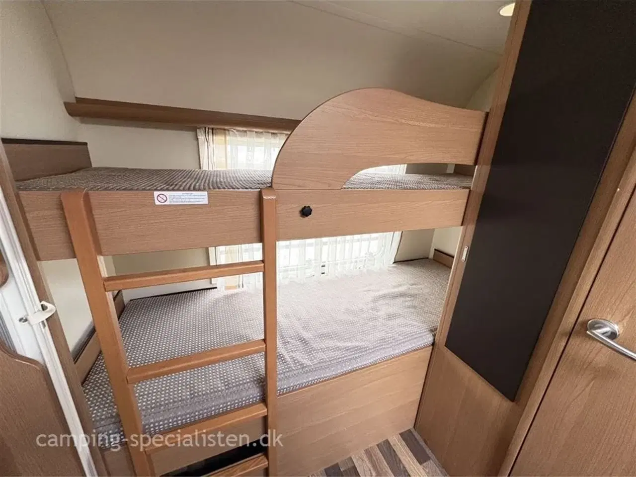 Billede 4 - 2014 - Knaus Sport 500 QDK   Knaus Sport 500 QDK 2014 - Se den nu hos Camping-Specialisten.dk