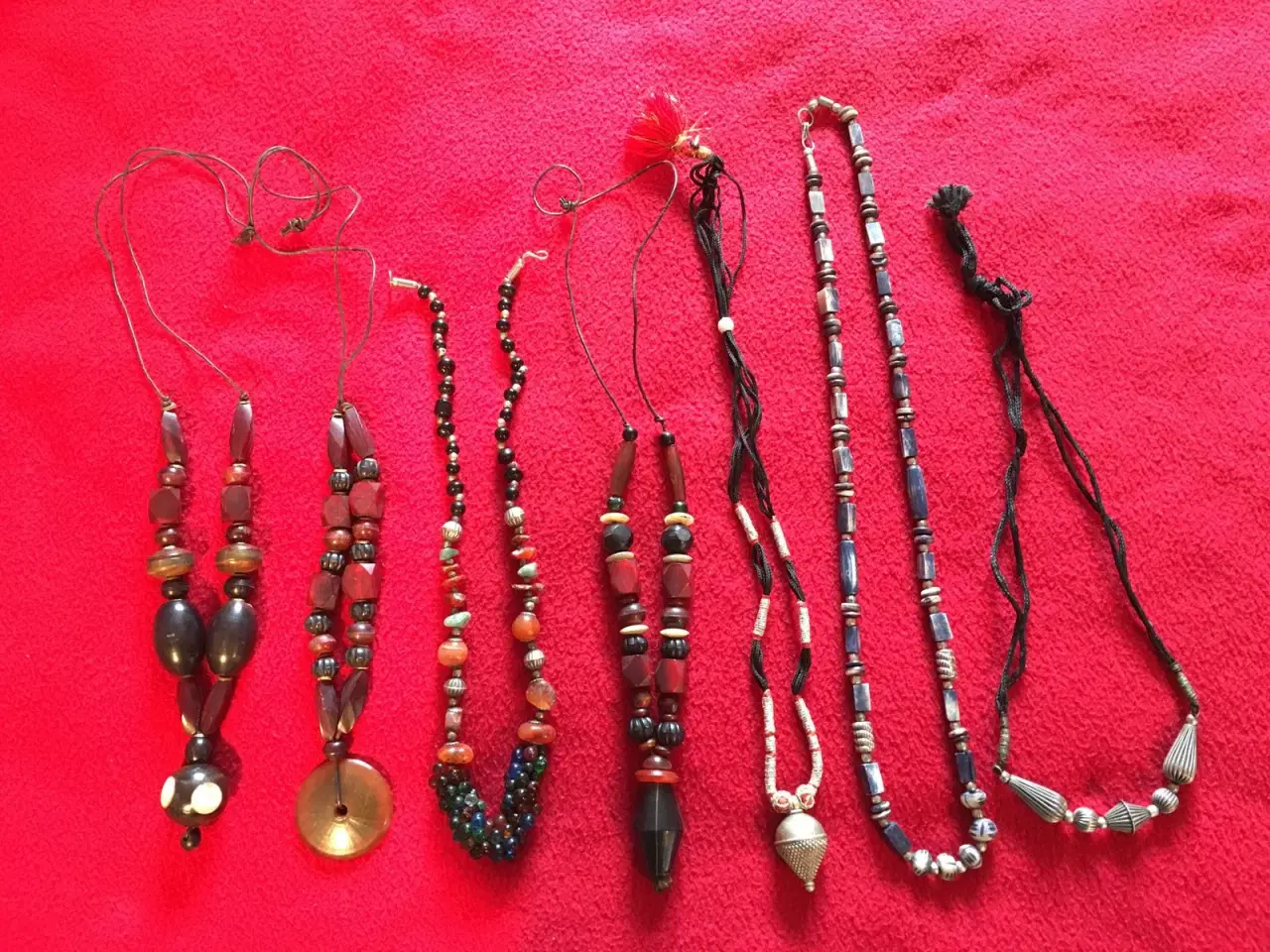Billede 1 - Diverse halskæder til salg