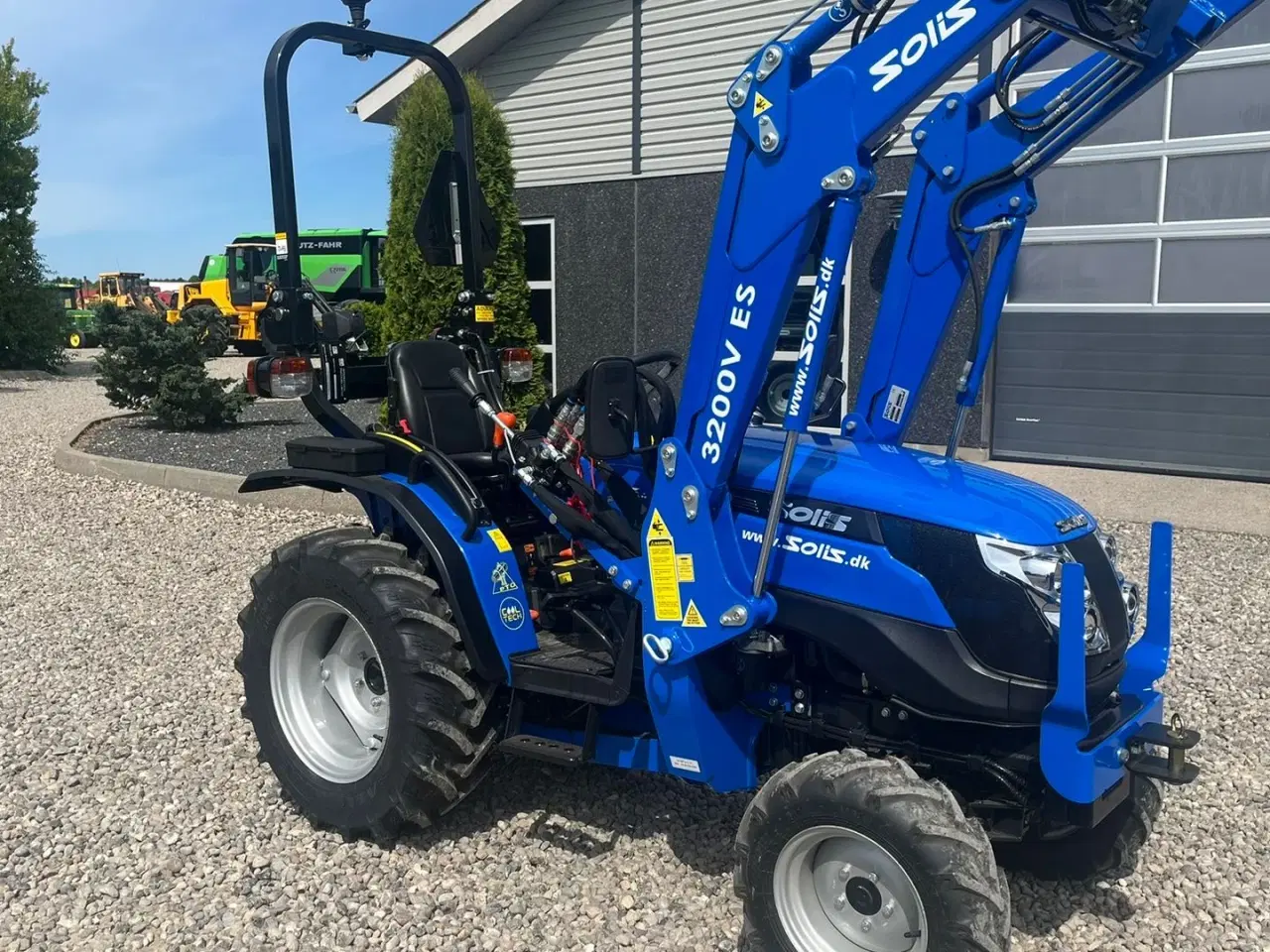 Billede 20 - Solis S26 6+2 gearmaskine med Fuldhydraulisk frontlæsser