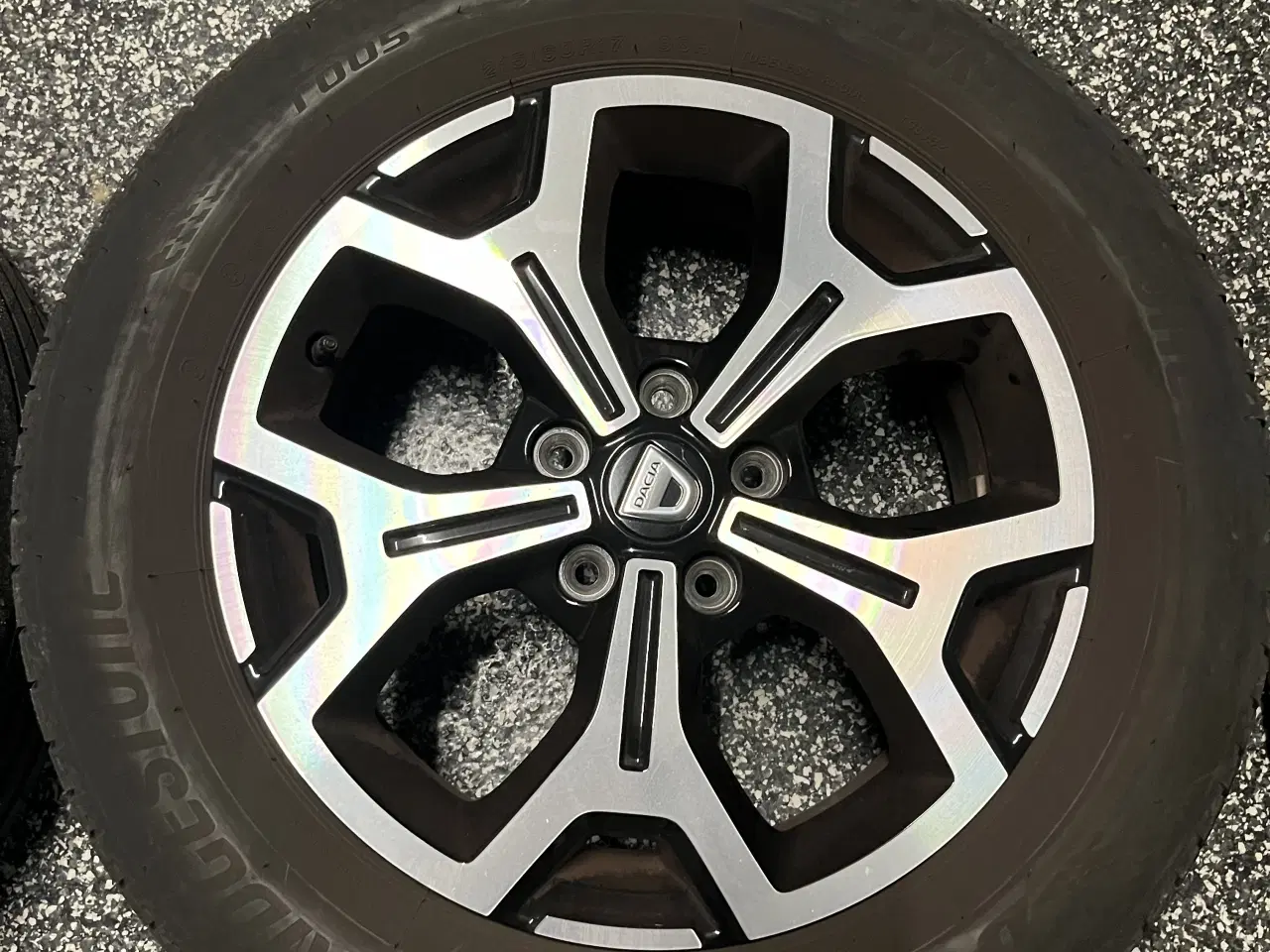 Billede 2 - Dacia Duster originale alufælge 17” sommerhjul