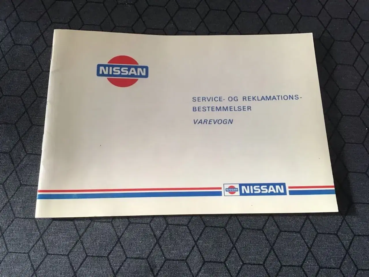 Billede 1 - Nissan servicehæfte fra 80 erne