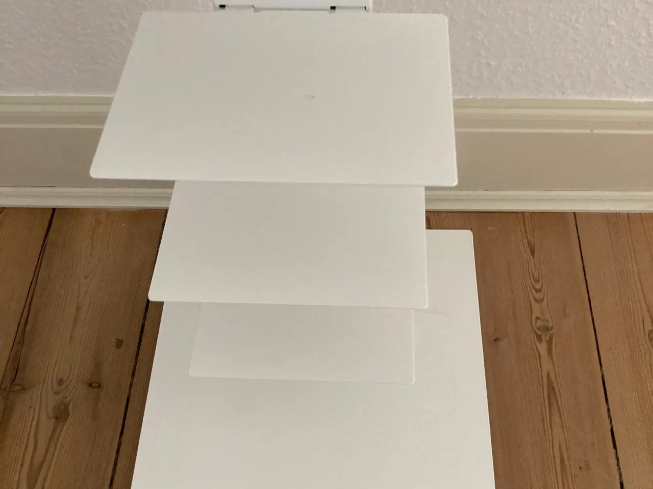 Billede 3 - Bogreol stående Radius Design