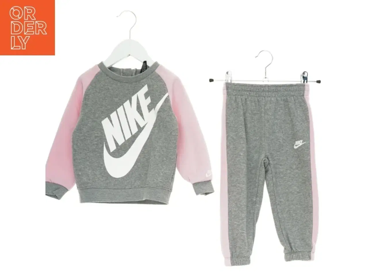 Billede 1 - Sæt (2 stk.) fra Nike (str. 92 cm)