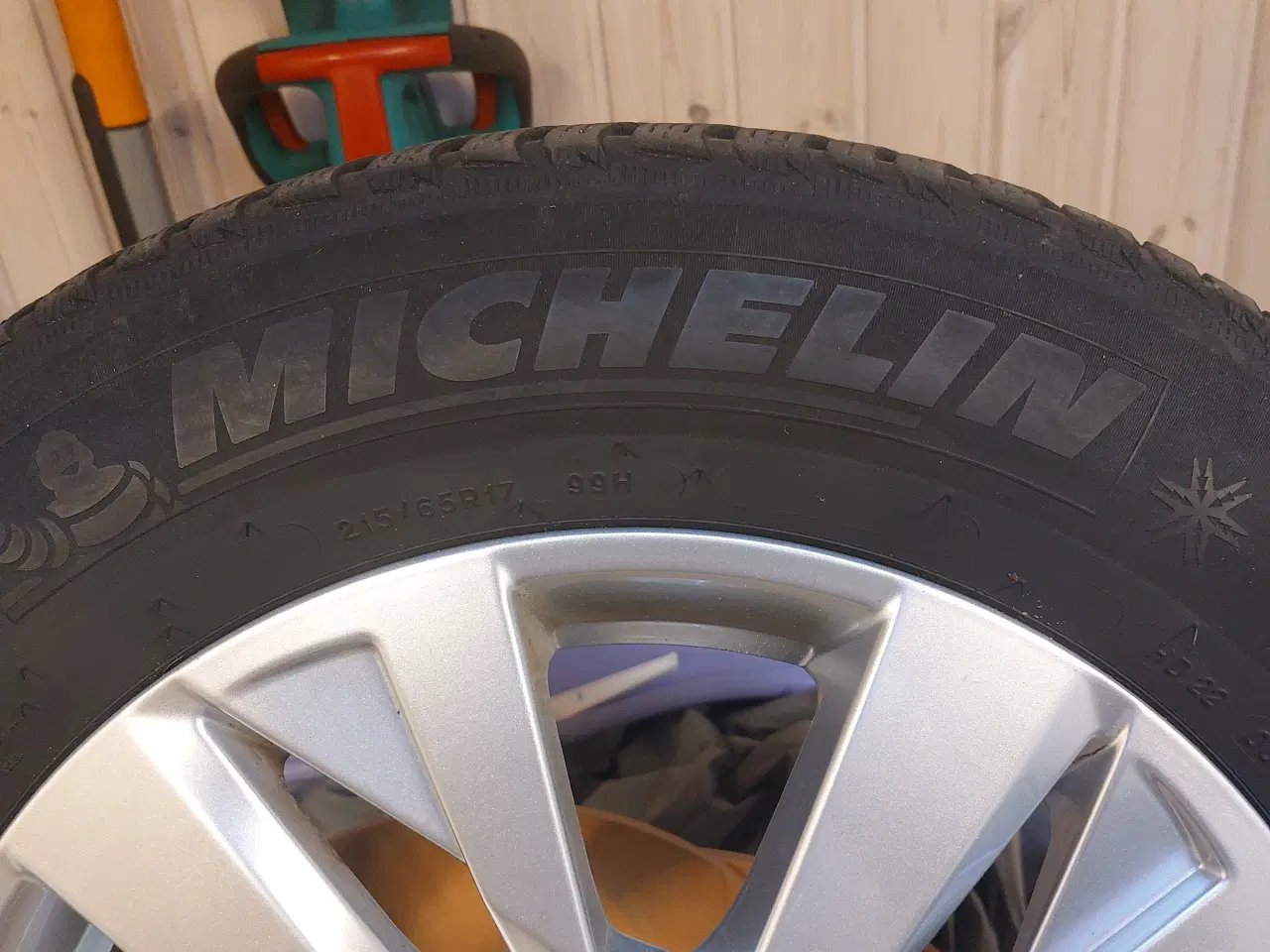 Billede 1 - Original Peugeot 3008 alufælge med vinterdæk