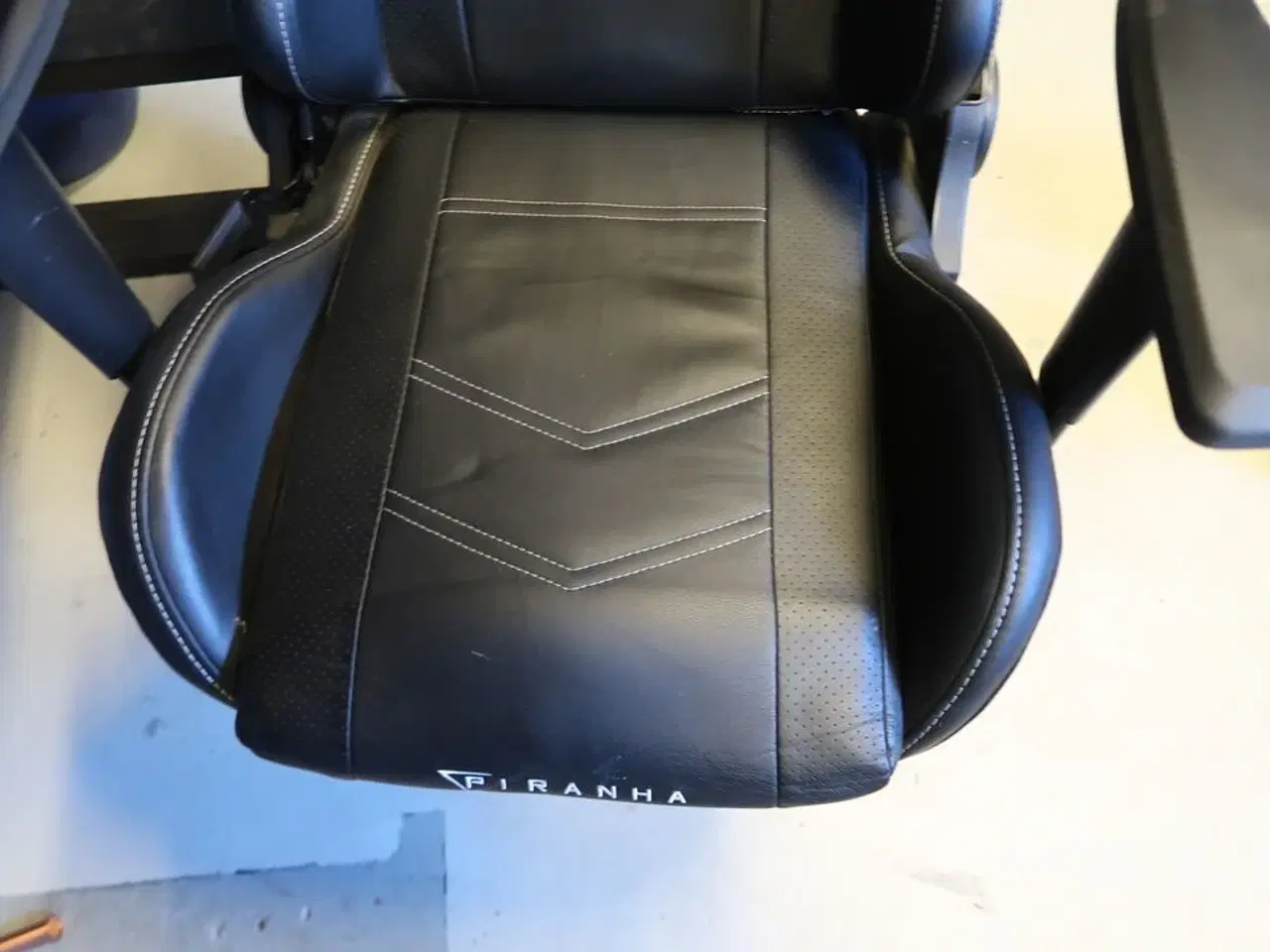 Billede 3 - Samsung SyncMaster B2240 22" skærm + keyboard, mus, headset & gamerstol
