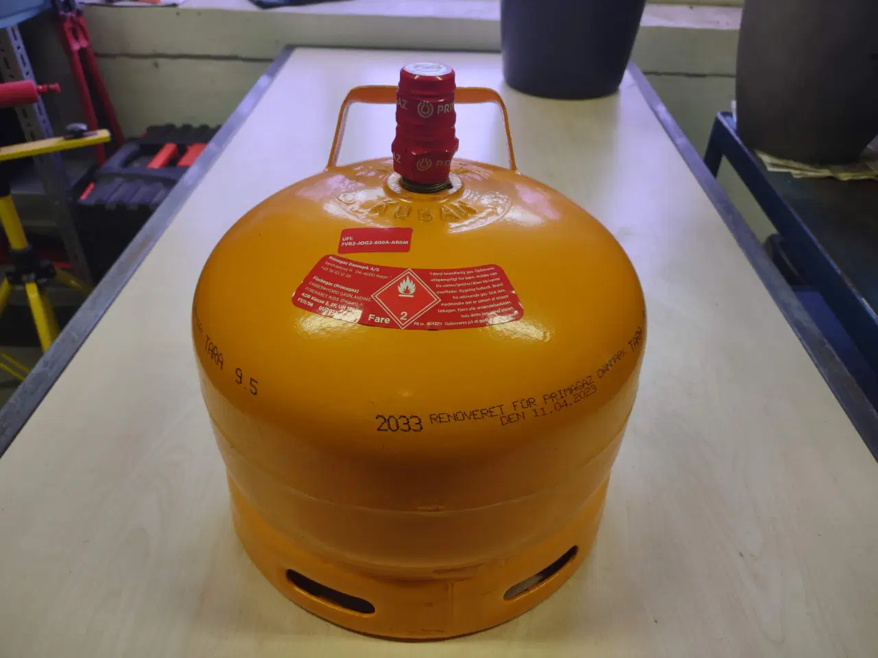 Billede 3 - Gasflaske Fyldt og plomberet.