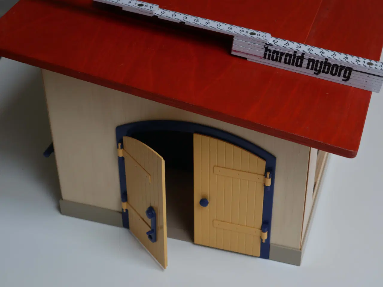 Billede 7 - Schleich stald i træ - udgået model nr 40164 (med