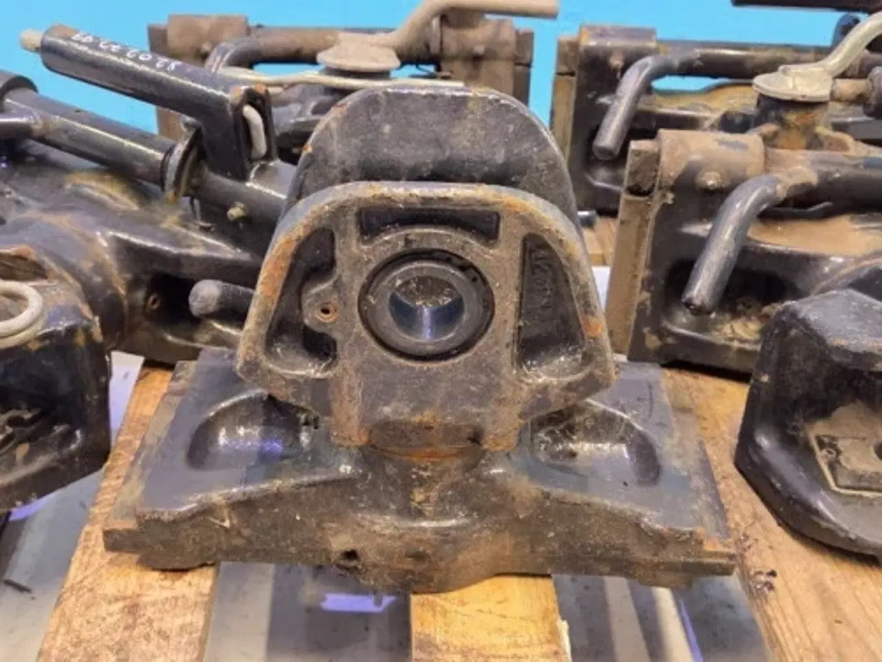 Billede 13 - New Holland T7.175 Hitch 82027298  5Stk