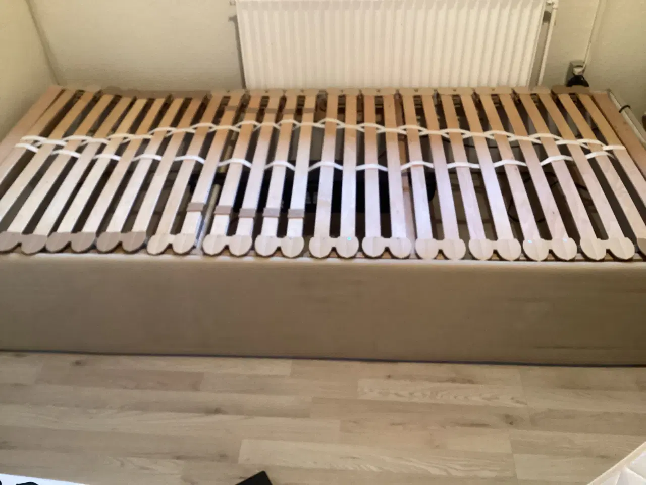 Billede 1 - Elevation seng 