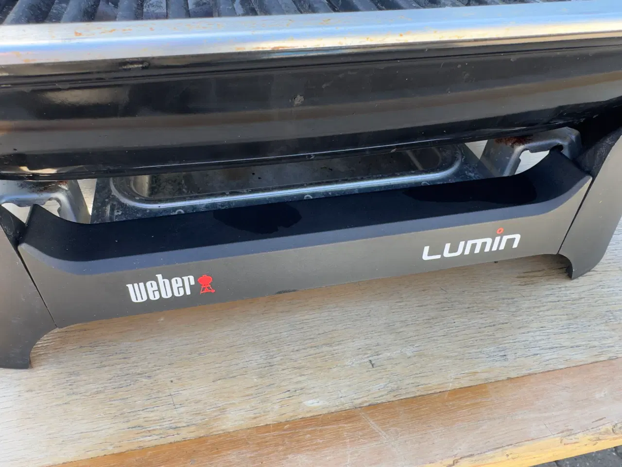 Billede 2 - Weber Lumin Compact grill – meget flot stand