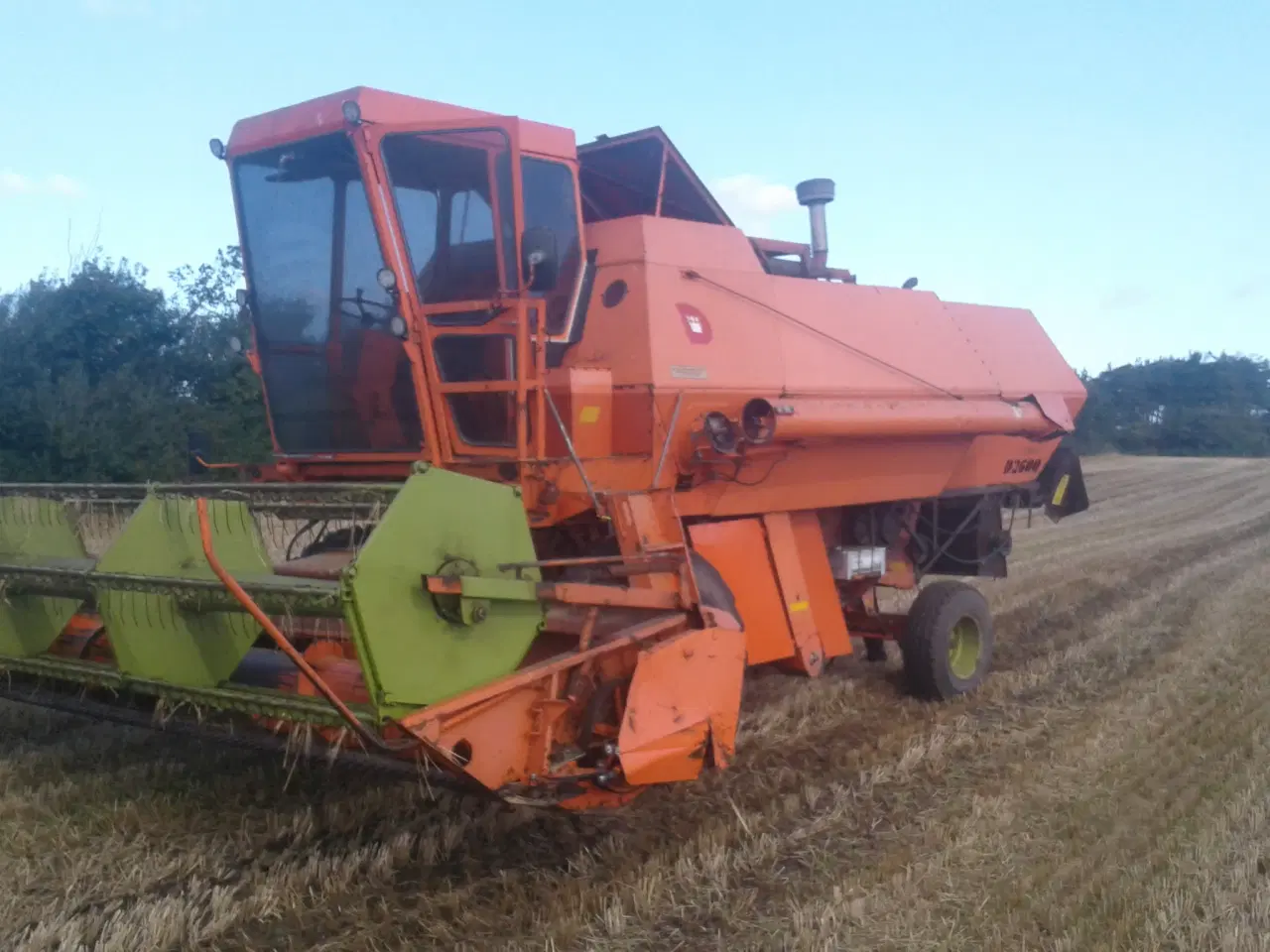 Billede 1 - DB2600 Stærk mejetærsker til salg