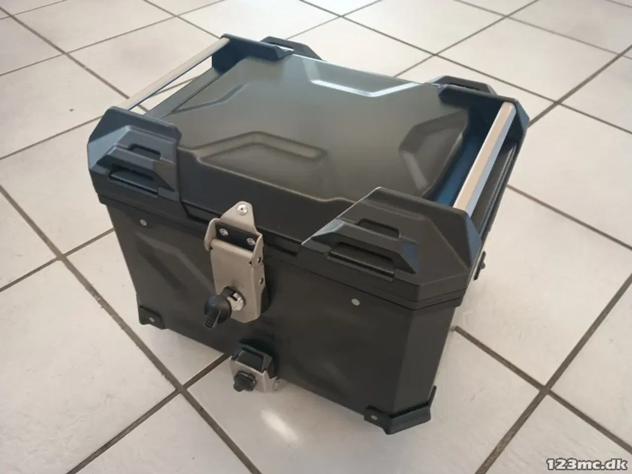 Billede 2 - Alutaskesæt sort. Suzuki DL650 / DL1050