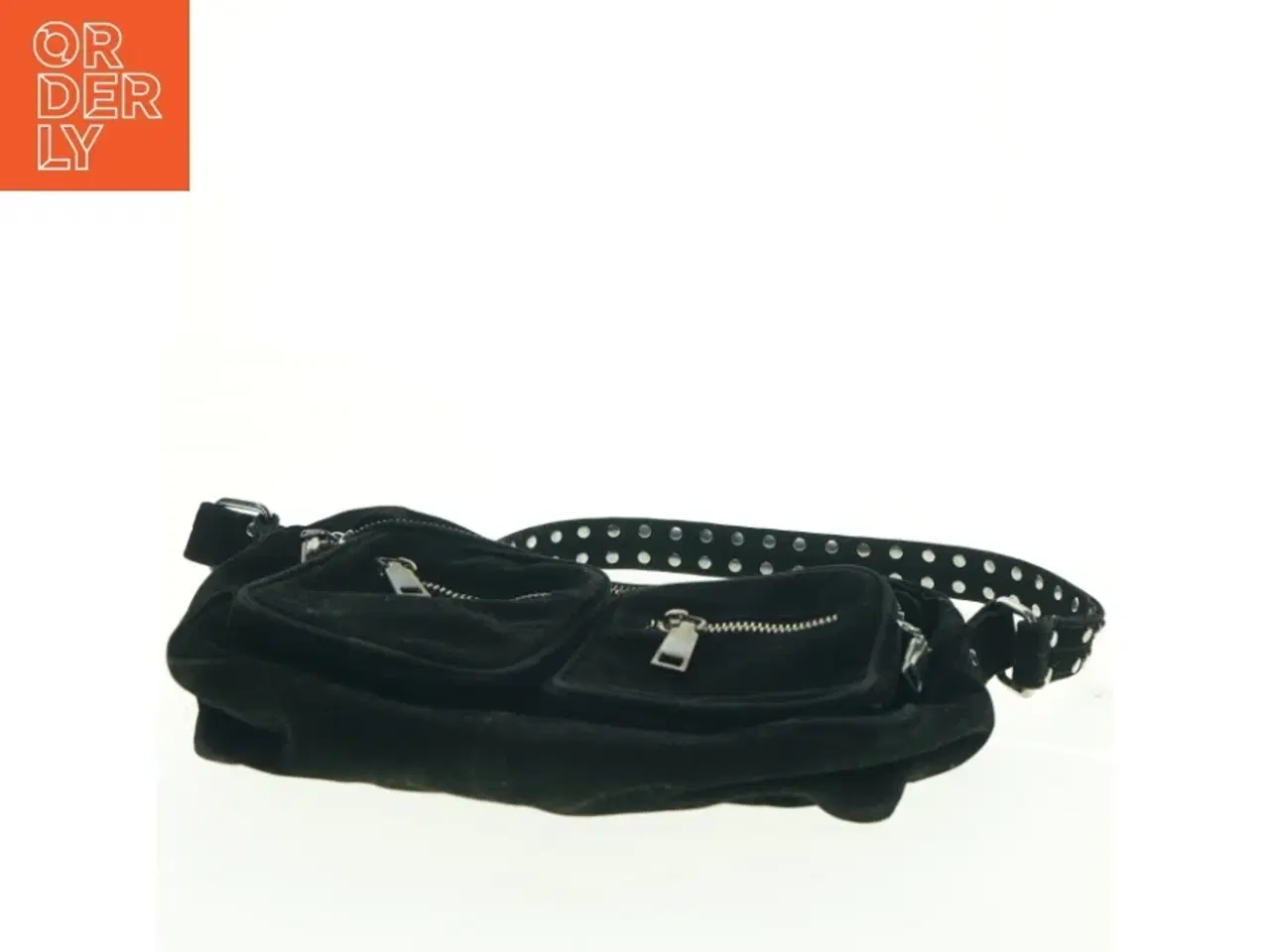 Billede 3 - Sort bæltetaske med nitter fra Noella (str. 26 x 20 cm)