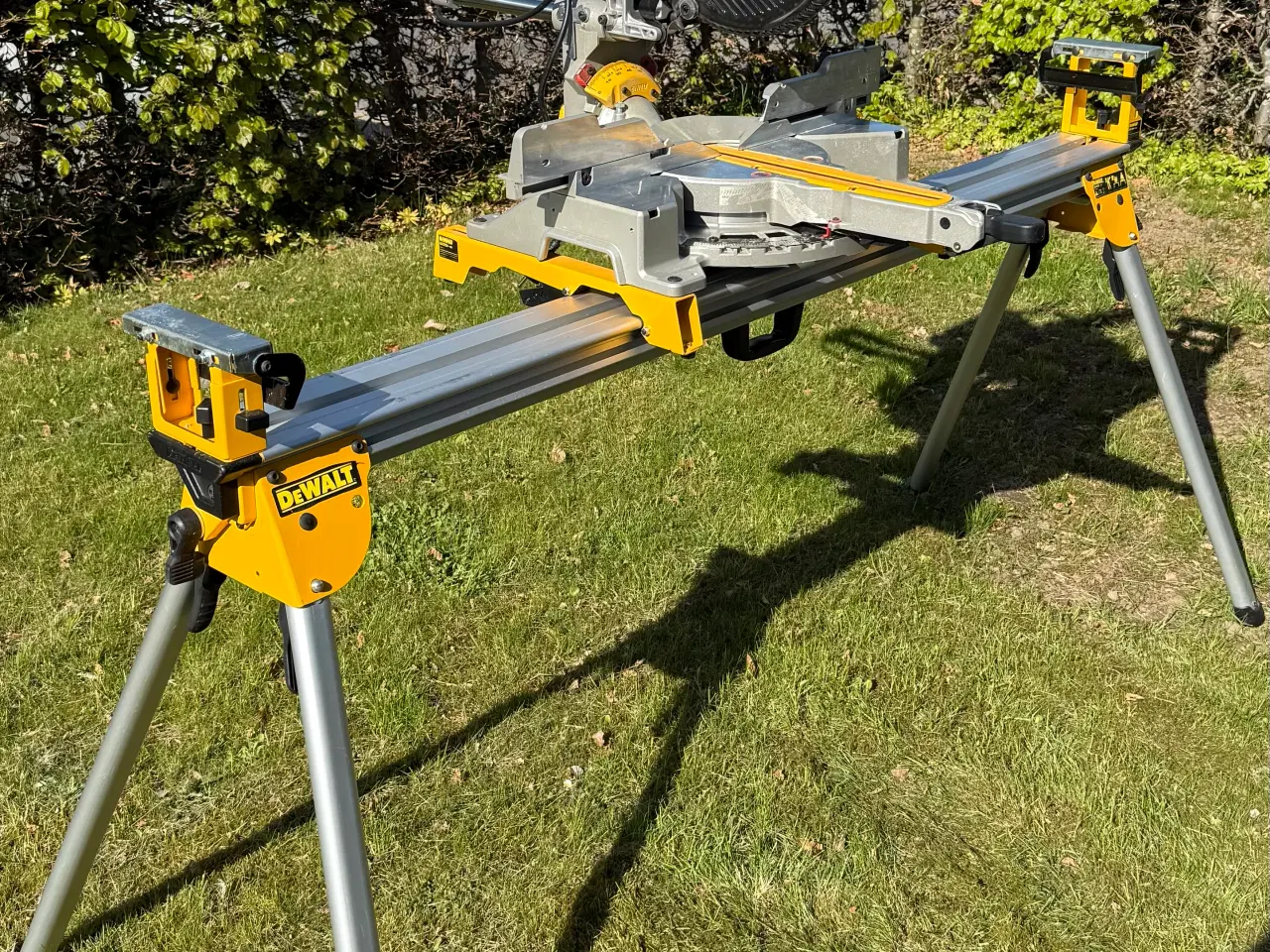 Billede 5 - DeWalt kap sav DWS727 -QS DeWalt Station DE7023 -X