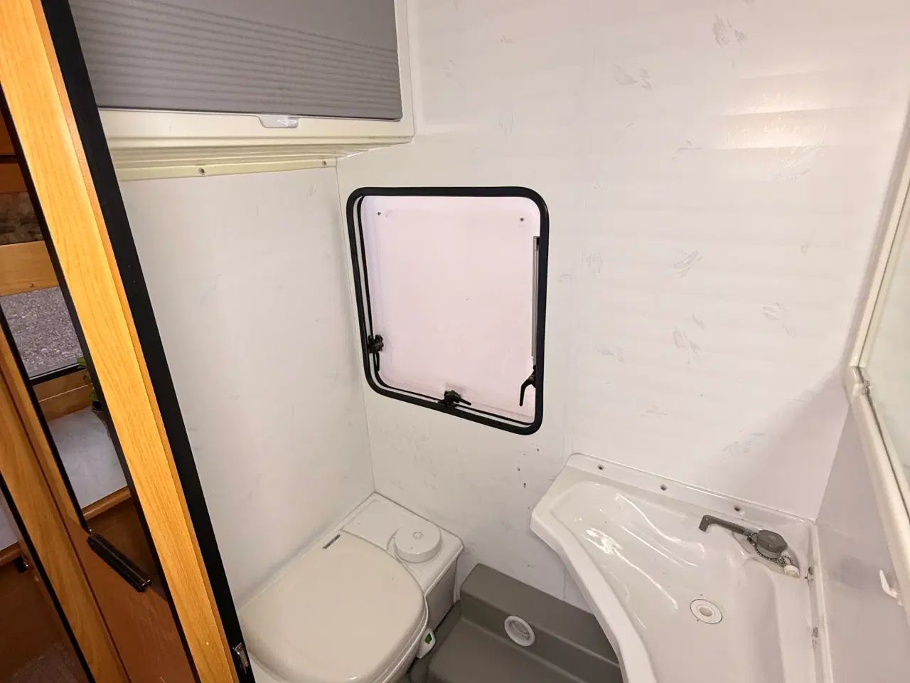 Billede 17 - Burstner 390 / Med Isabella telt