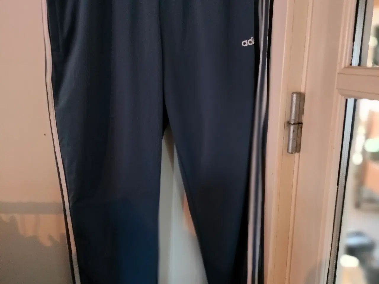 Billede 1 - Adidas bukser str XL