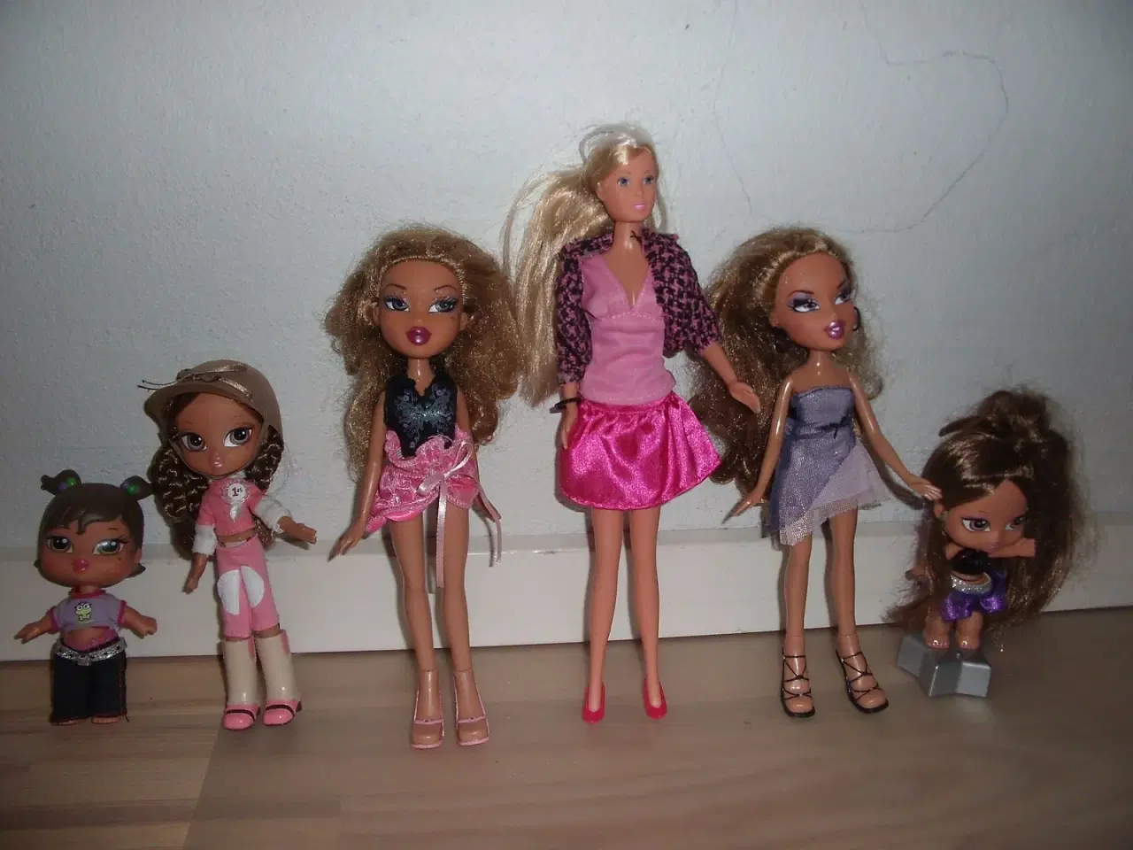 Billede 1 - Bratz og Barbie