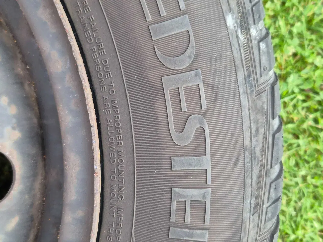 Billede 2 - 4 stk 15" vinterdæk på fælge sælges