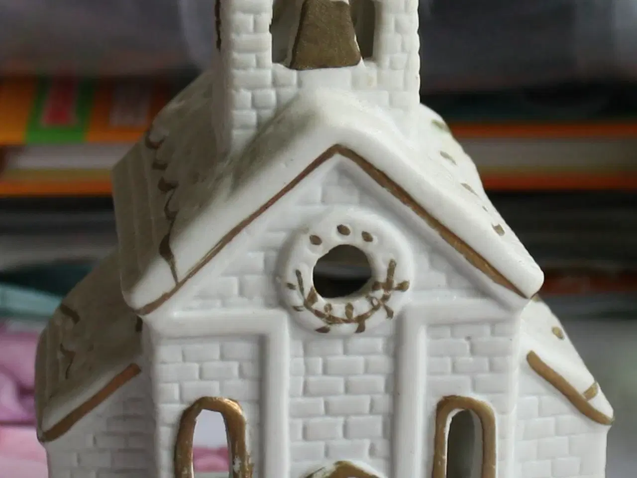 Billede 1 - Kirke til fyrfadslys