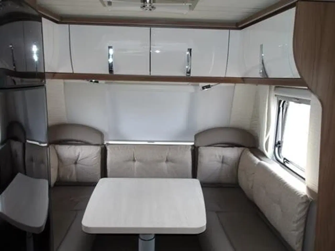 Billede 4 - Bürstner Averso Top 465 TS