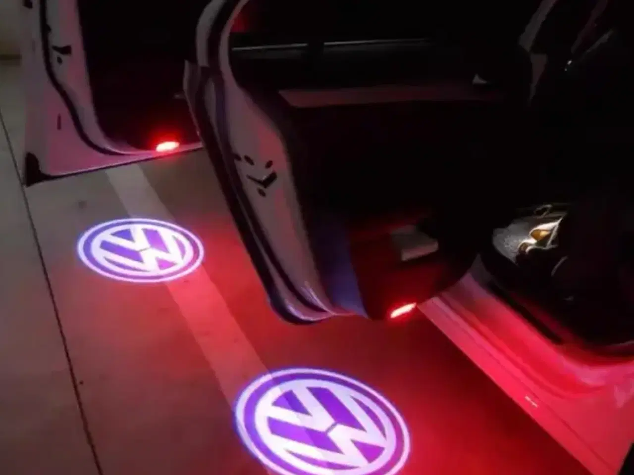 Billede 14 - Dørlys med logo VW