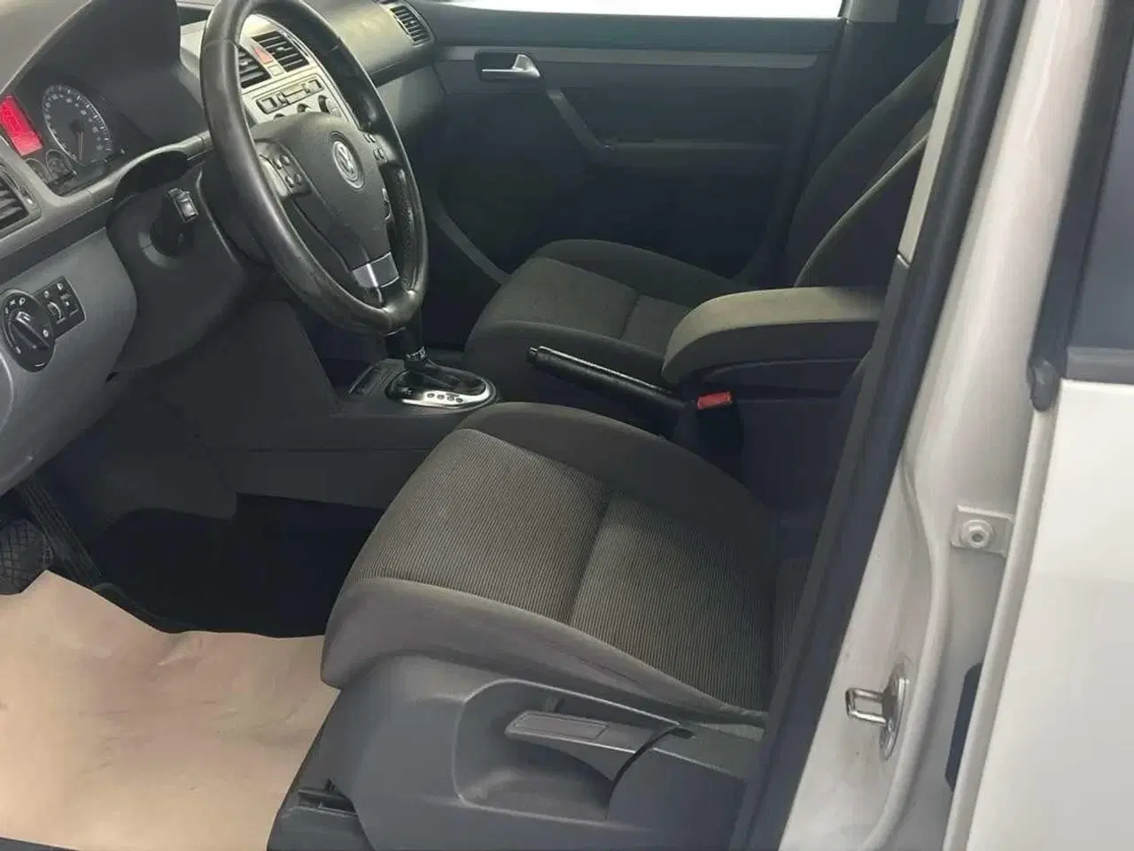 Billede 10 - VW Touran 1,9 TDi 100 Highline DSG Van