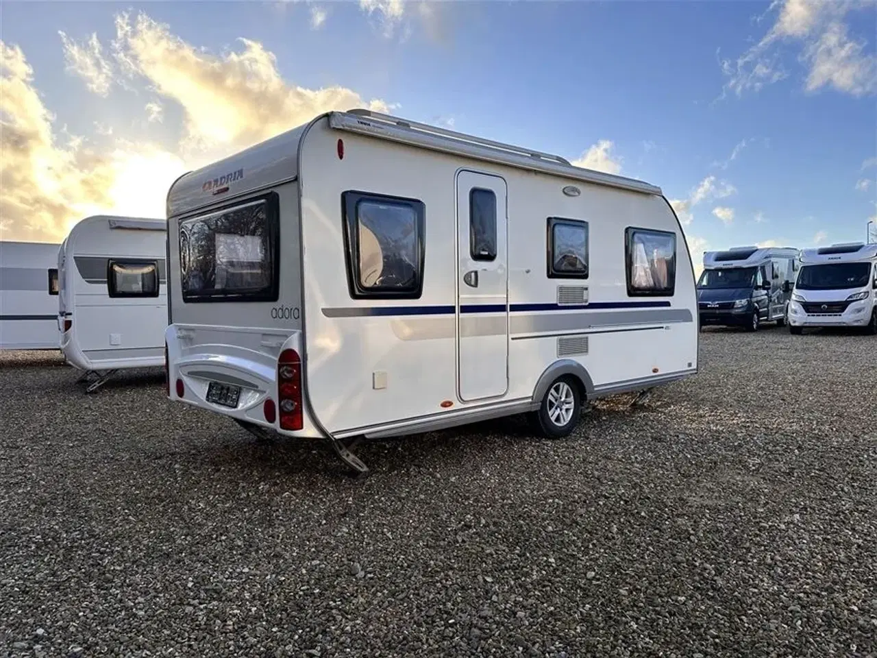 Billede 12 - 2011 - Adria Adora 472 LU   Meget let enkeltsengs vogn