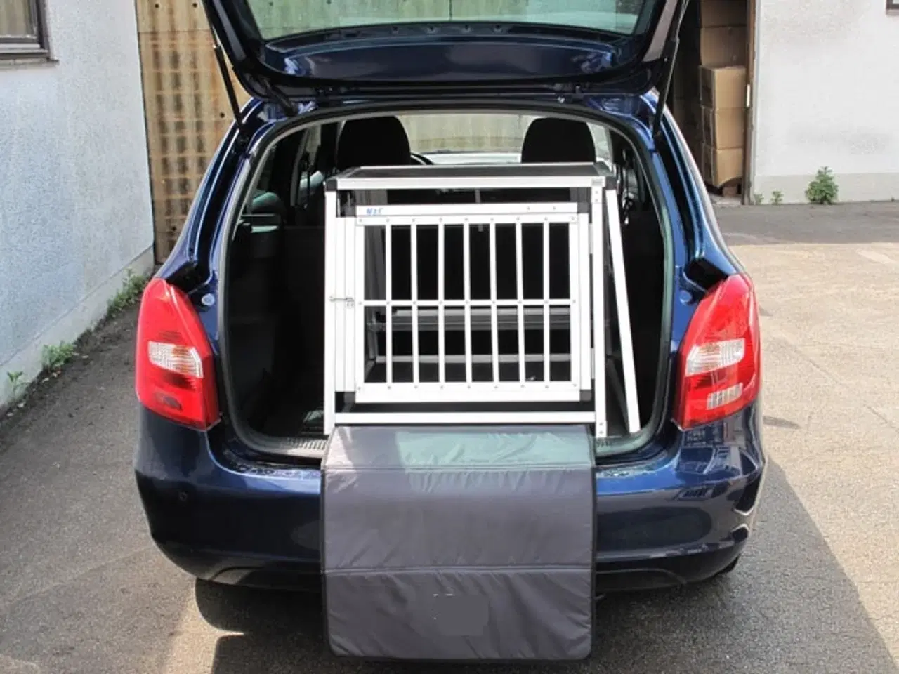 Billede 2 - Hundebur Doggy 25 Brugt