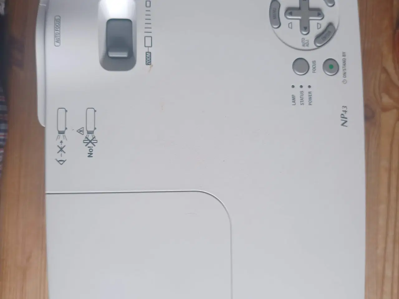 Billede 1 - NEC rejseprojektor til fleksibel brug