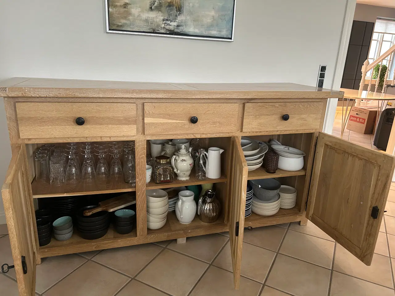 Billede 2 - Massiv egeskænk lavet af en snedker