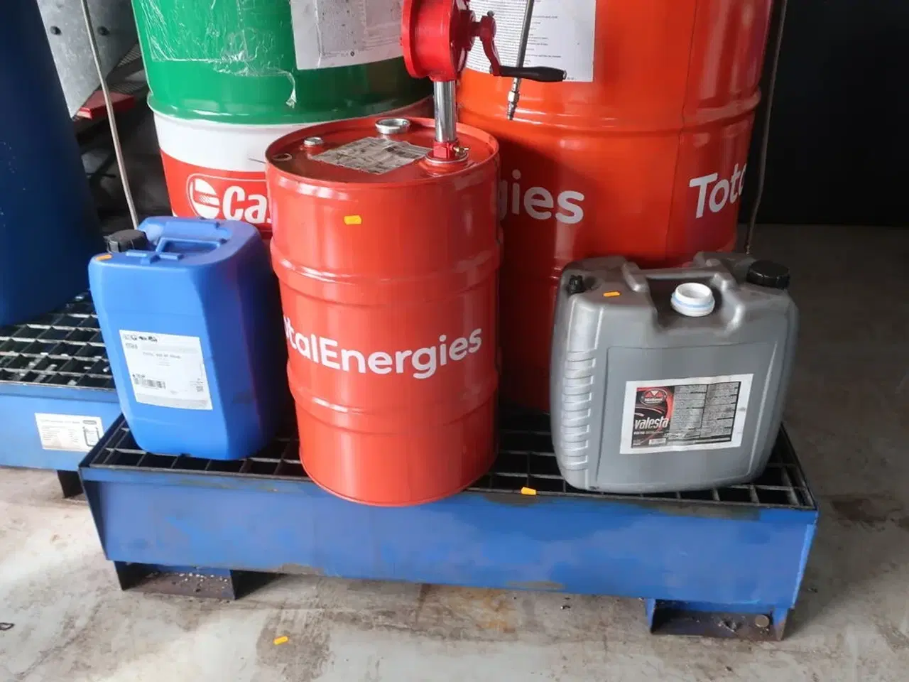 Billede 1 - Ca. 10 liter motorolie