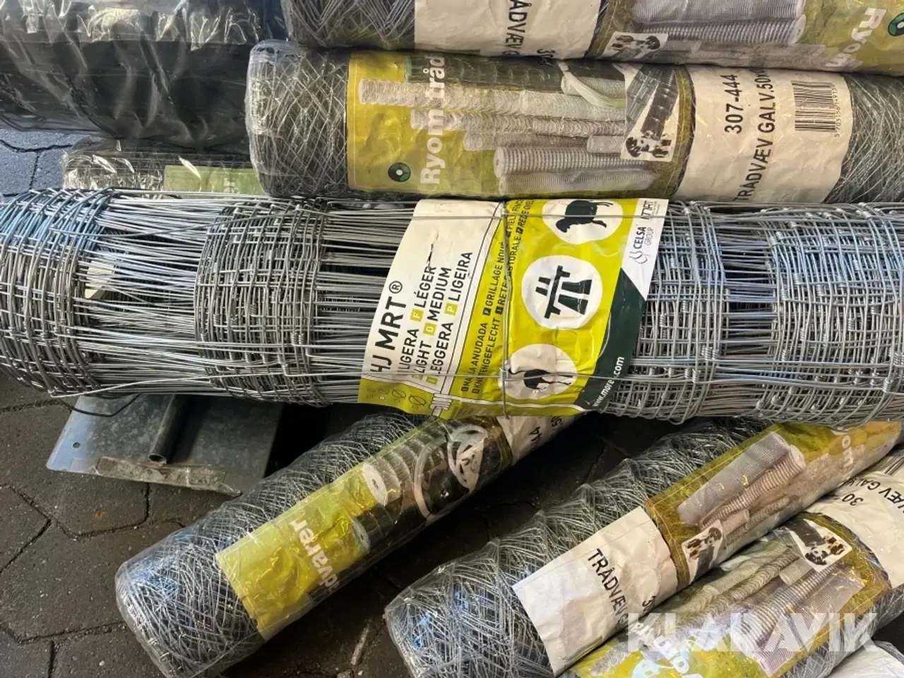 Billede 9 - Lot - hegn, vejsalt, pæle og øvrigt 3 paller