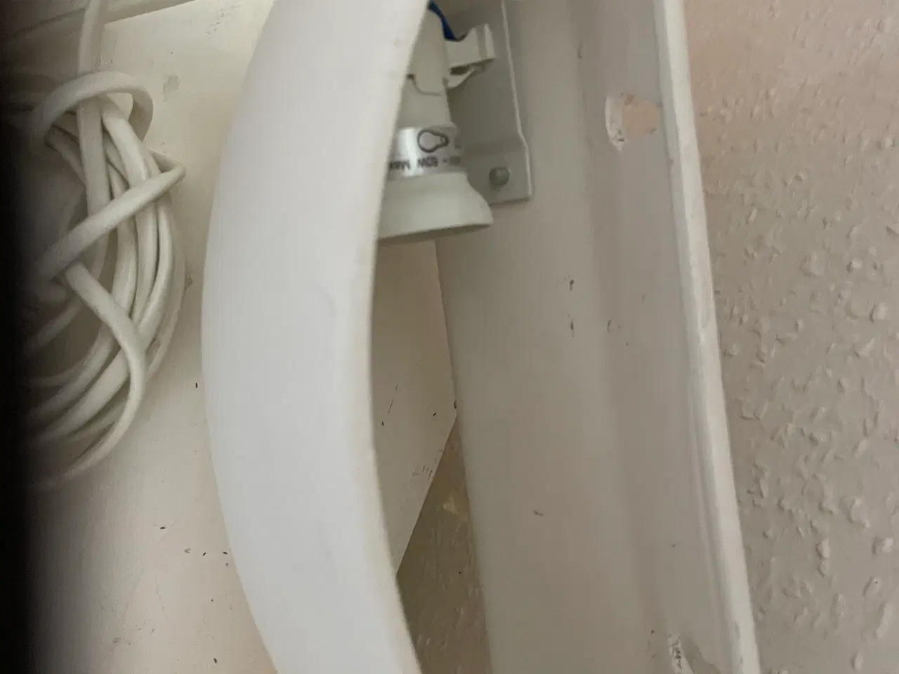 Billede 7 - 4 lamper. I alt 100kr. Sælges ifm flytning.