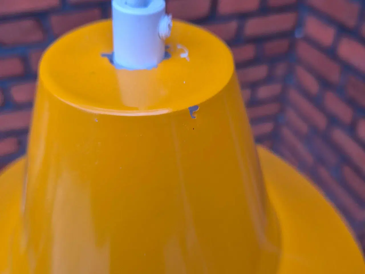 Billede 4 - Herlig gul værkstedspendel 