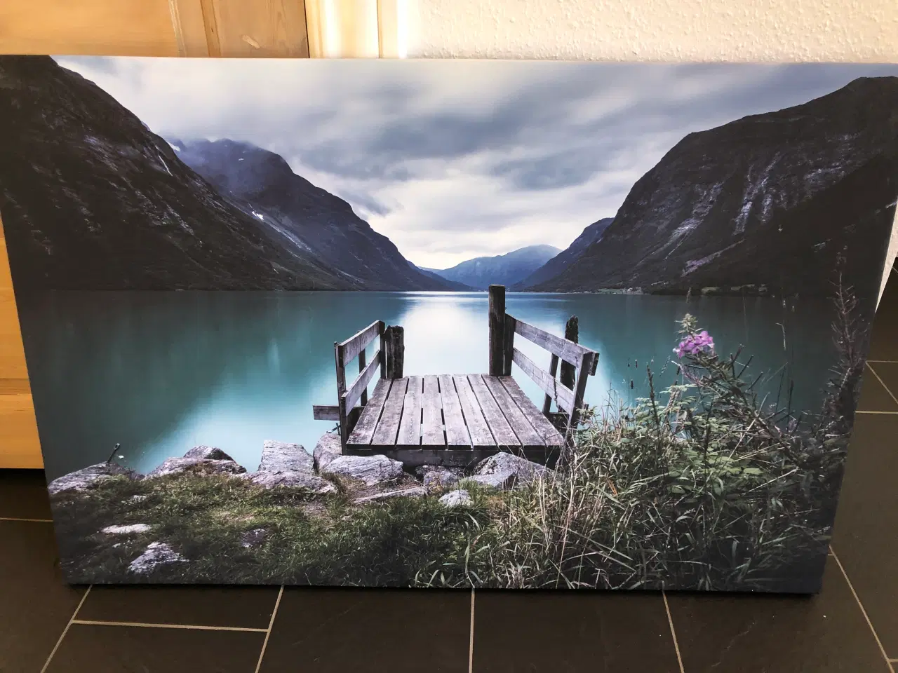 Billede 2 - Billede af en sø i bjergene