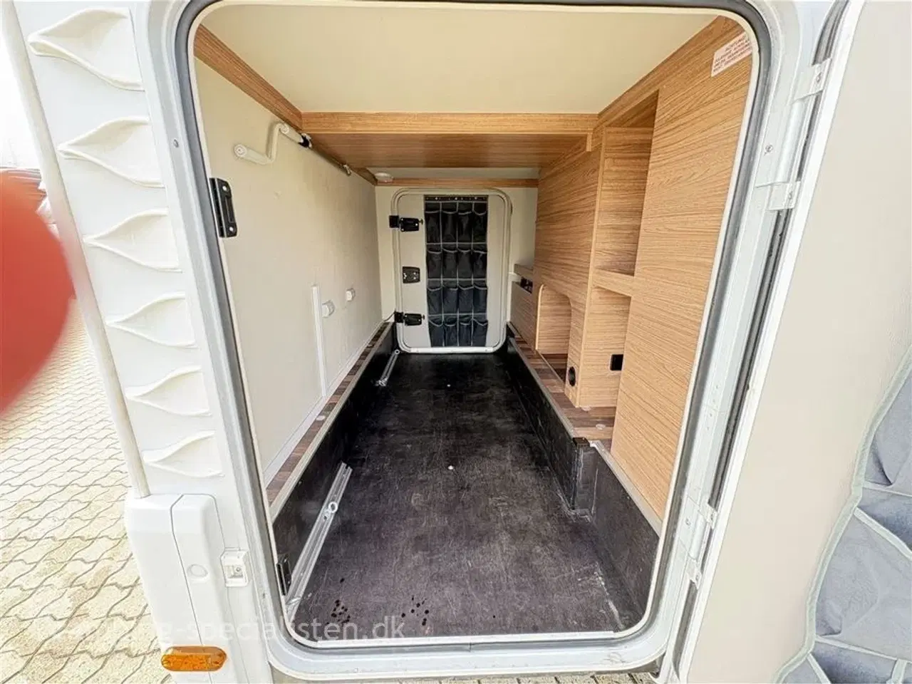 Billede 14 - 2024 - Weinsberg CaraCompact 640 MEG MB Pepper   Weinsberg Pepper 640 MEG MB 2024 - Kan ses nu hos Camping-Specialisten.dk