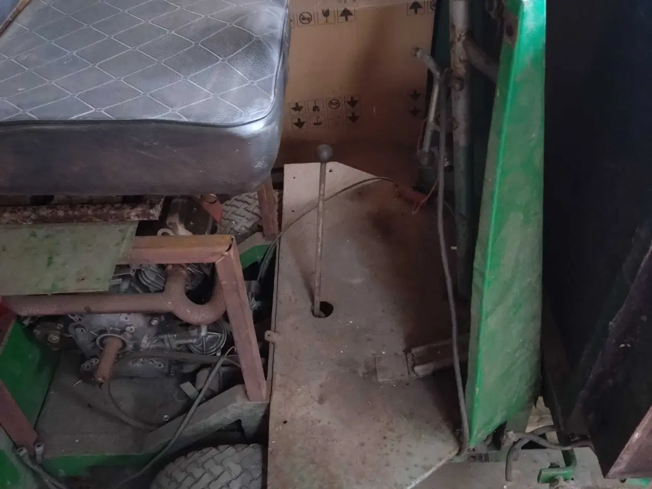 Billede 2 - Kirkegårds traktor 