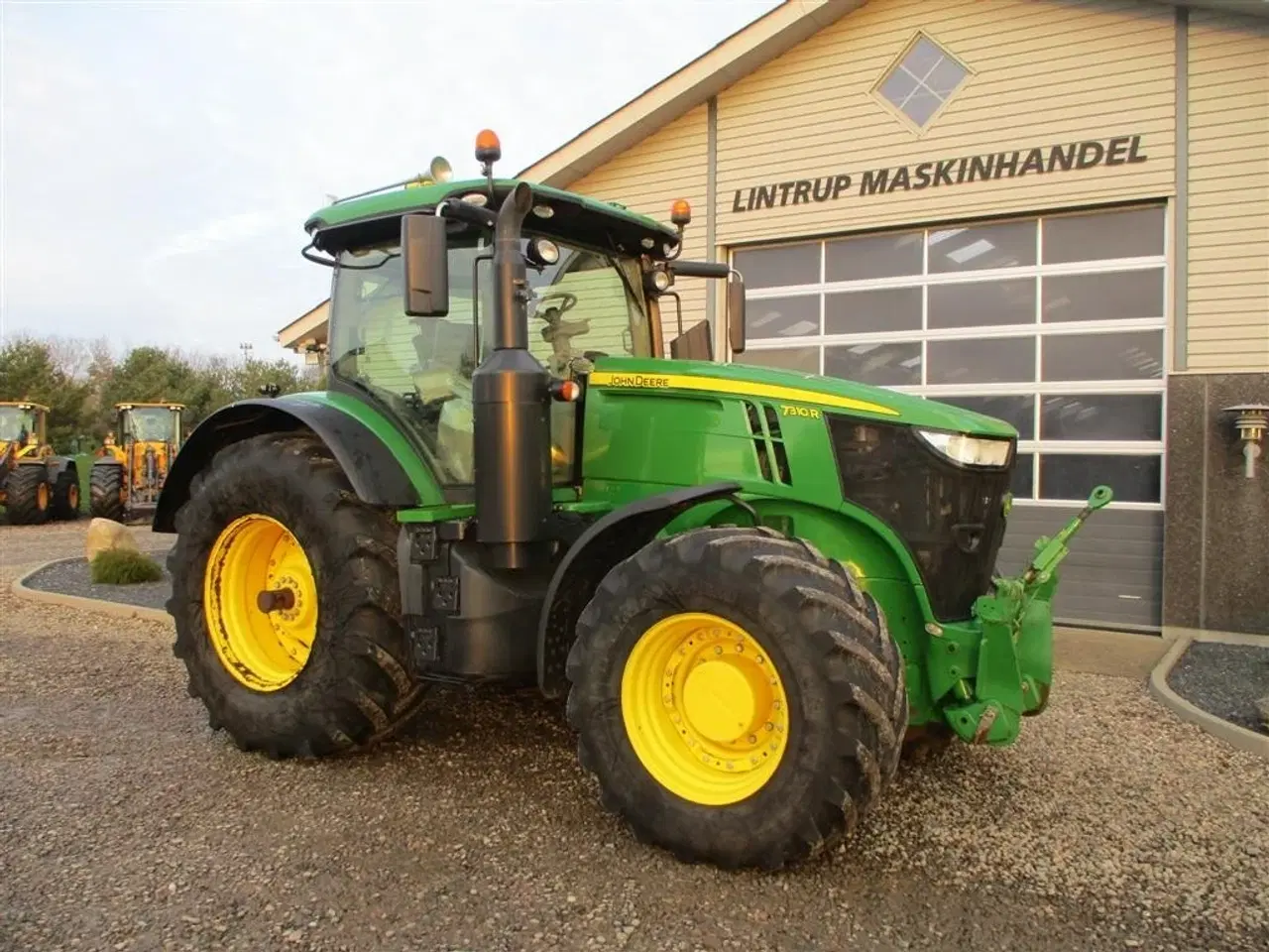 Billede 16 - John Deere 7310R Med frontlift og frontPTO en ejers gård traktor