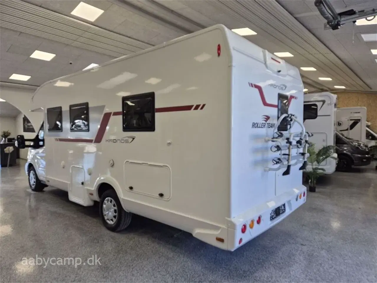 Billede 3 - 2021 - Rollerteam Kronos 282P   Automatgear. Solcelle. elektrisk markise. tv. lithium batteri. inverter. undervognsbehandlet. Bemærk kun 30,000 km!!