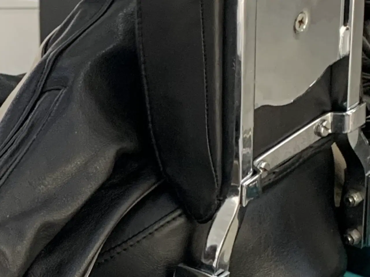 Billede 2 - Sissybar fra Sportster 883 XL